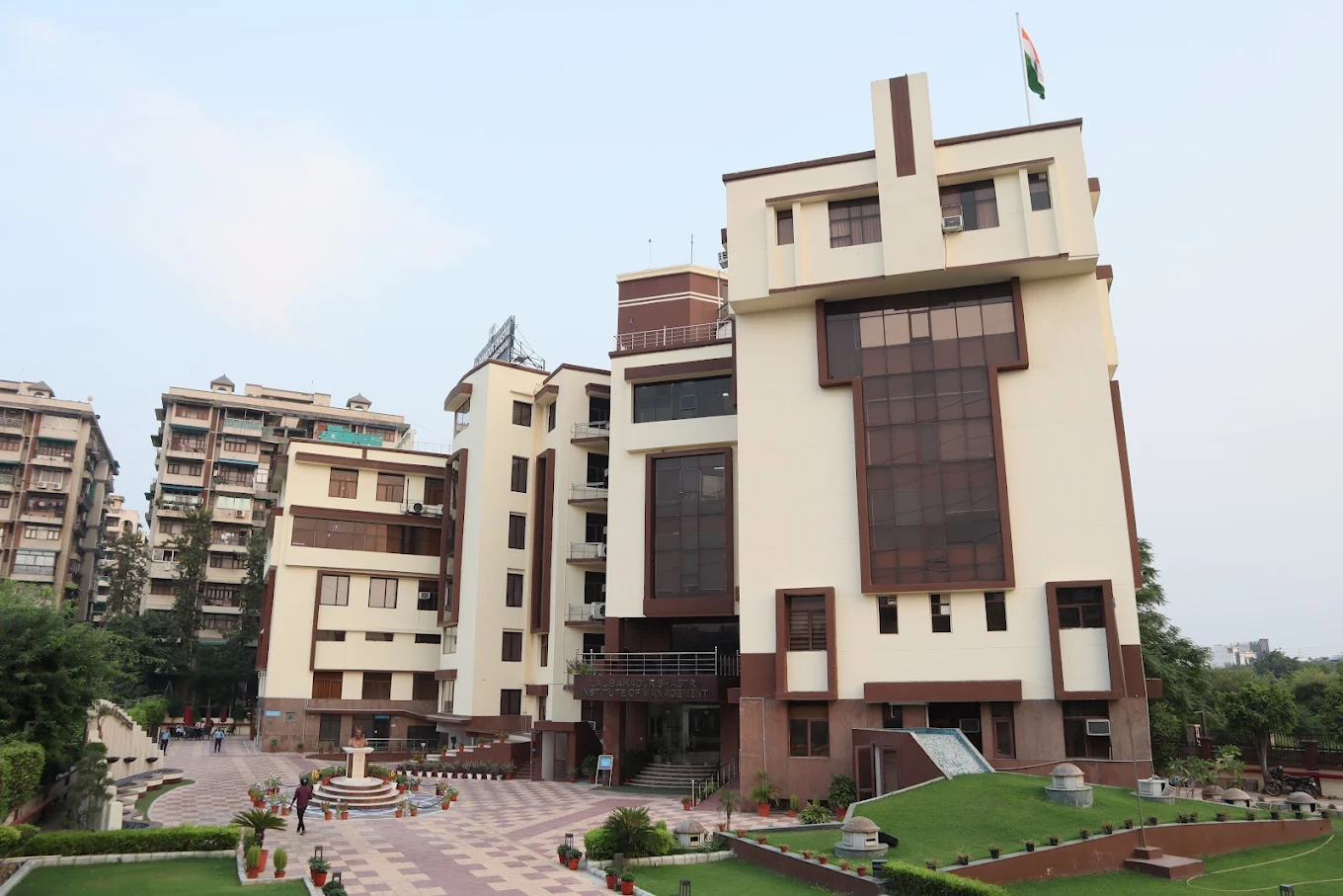 Lal Bahadur Shastri Institute of Management (LBSIM) - Delhi