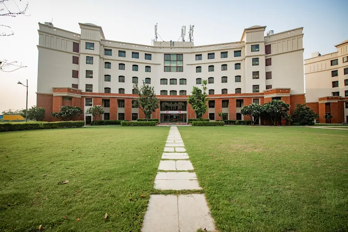 Shiv Nadar University - Noida