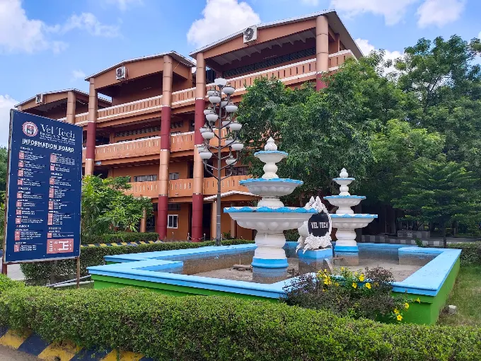 Vel Tech Rangarajan Dr. Sagunthala R & D Institute of Science and Technology campus