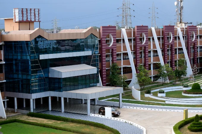 Vel Tech Rangarajan Dr. Sagunthala R & D Institute of Science and Technology campus